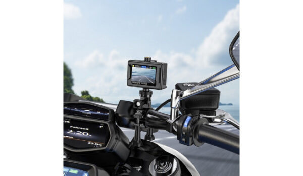 DV100 sports camera