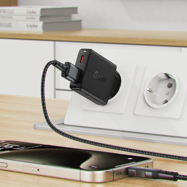 ACEFAST A69 PD30W GAN (USB-A+USB-C) ULTRA-THIN CHARGER (EU) - Image 2