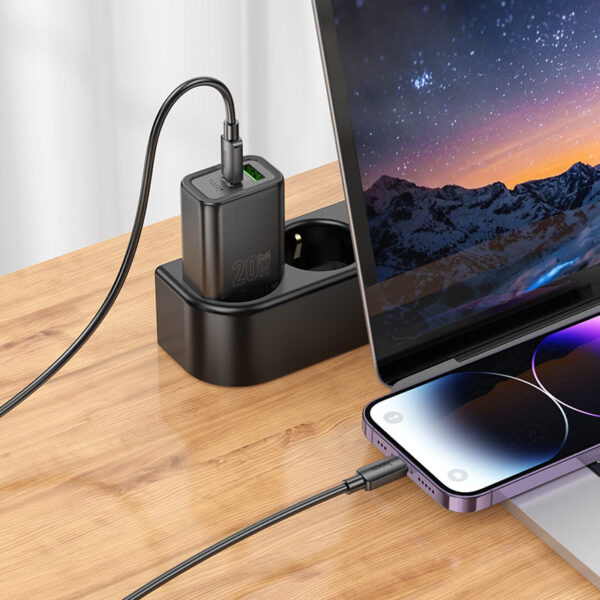 HOCO N61 GENTLE PD20W+QC3.0 CHARGER SET (C TO IP)(EU) BLACK - Image 3